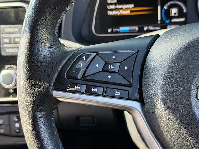 Nissan Leaf 39kWh Tekna Hatchback 5dr Electric Auto (150 ps)