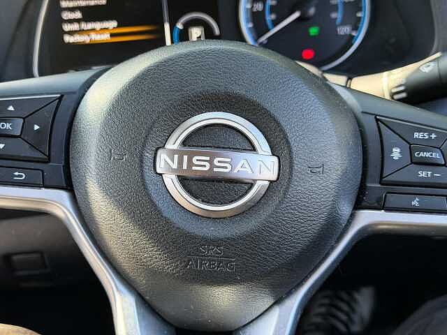 Nissan Leaf 39kWh Tekna Hatchback 5dr Electric Auto (150 ps)