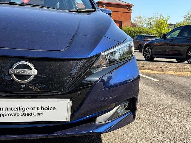 Nissan Leaf 39kWh Tekna Hatchback 5dr Electric Auto (150 ps)
