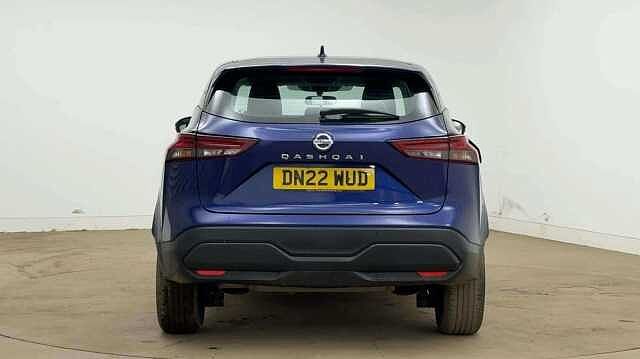Nissan Qashqai 1.3 DIG-T MHEV Visia SUV 5dr Petrol Hybrid Manual Euro 6 (s/s) (140 ps)